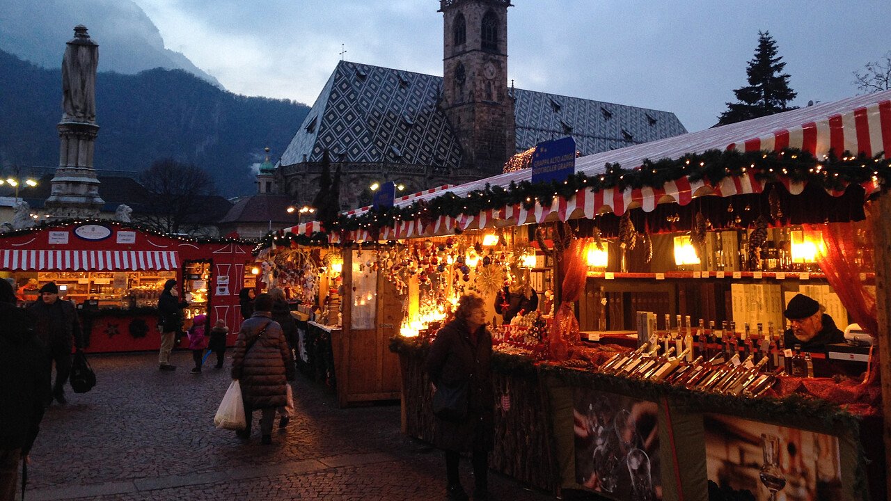 Mercatini di Natale in Piazza Walther a Bolzano