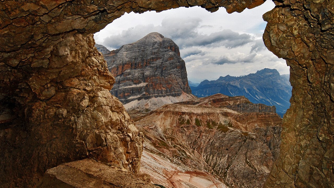 tofana_rozes_vista_da_una_trincea_mario_vidor