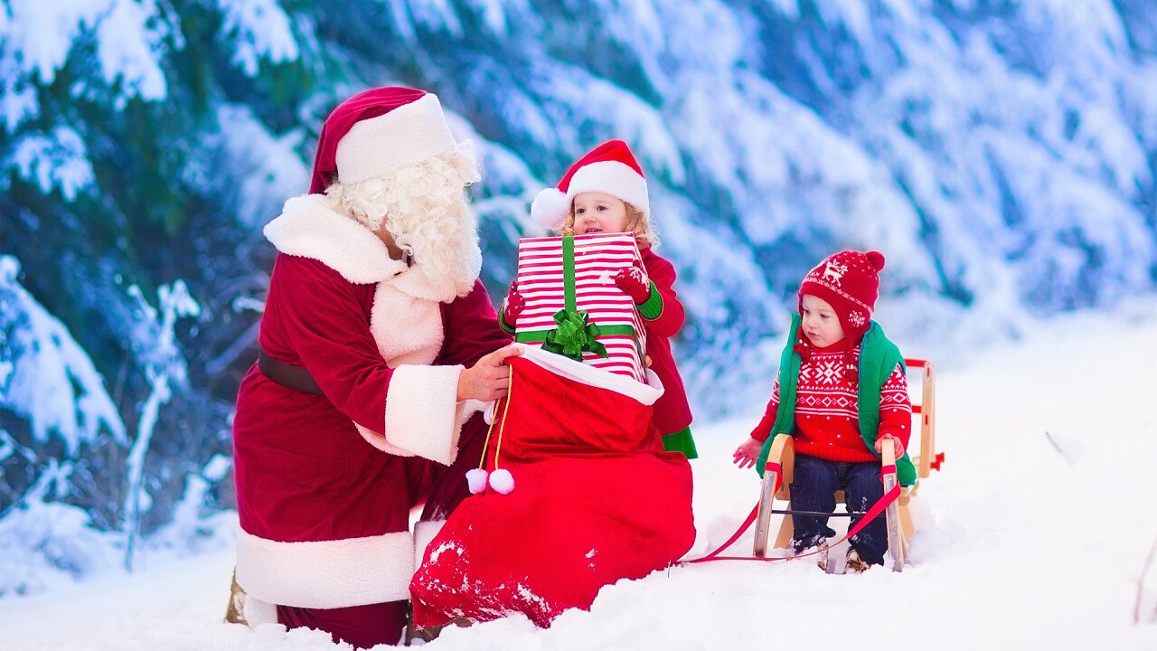 Bambini con Babbo Natale