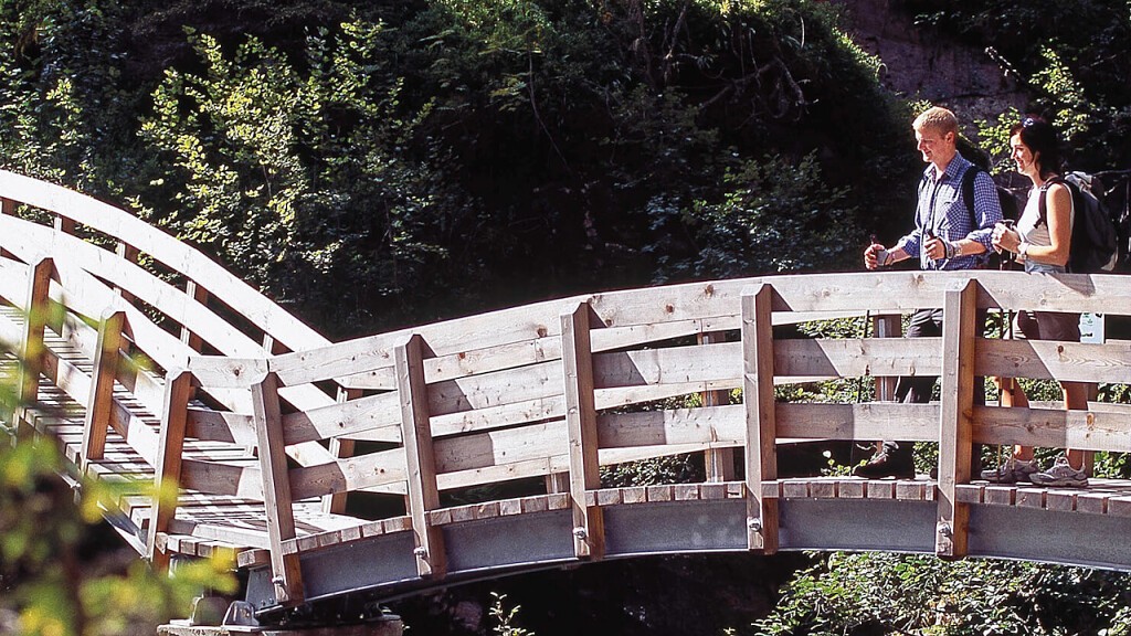 Stanghe Waterfalls in Racines
