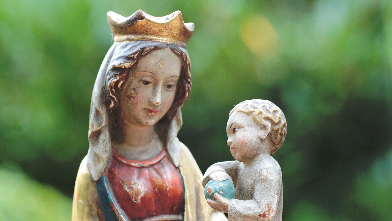 Statua madonna con bambino