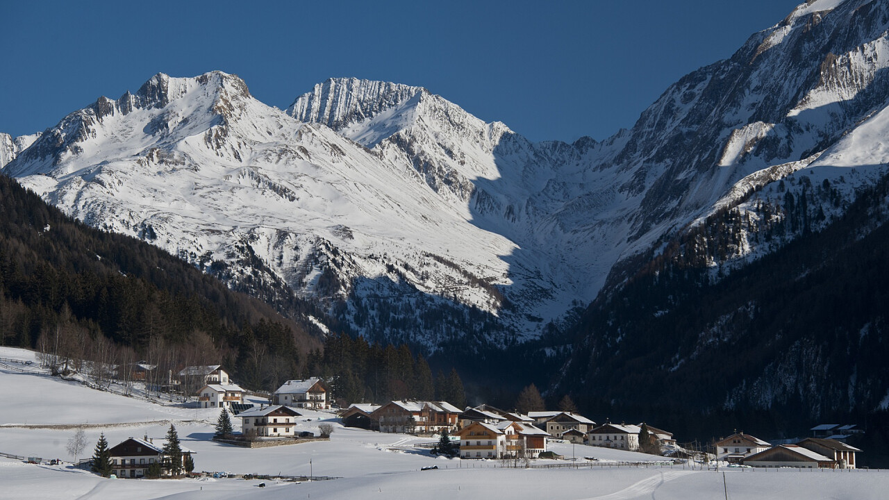 inverno_san_giacomo_val_di_vizze_dreamstime_fabio_lotti