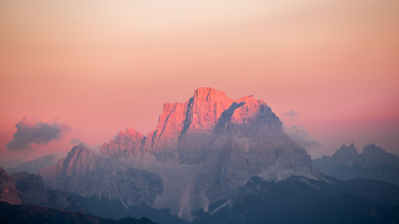 pelmo_enrosadira_estate_tobias_rademacher_unsplash