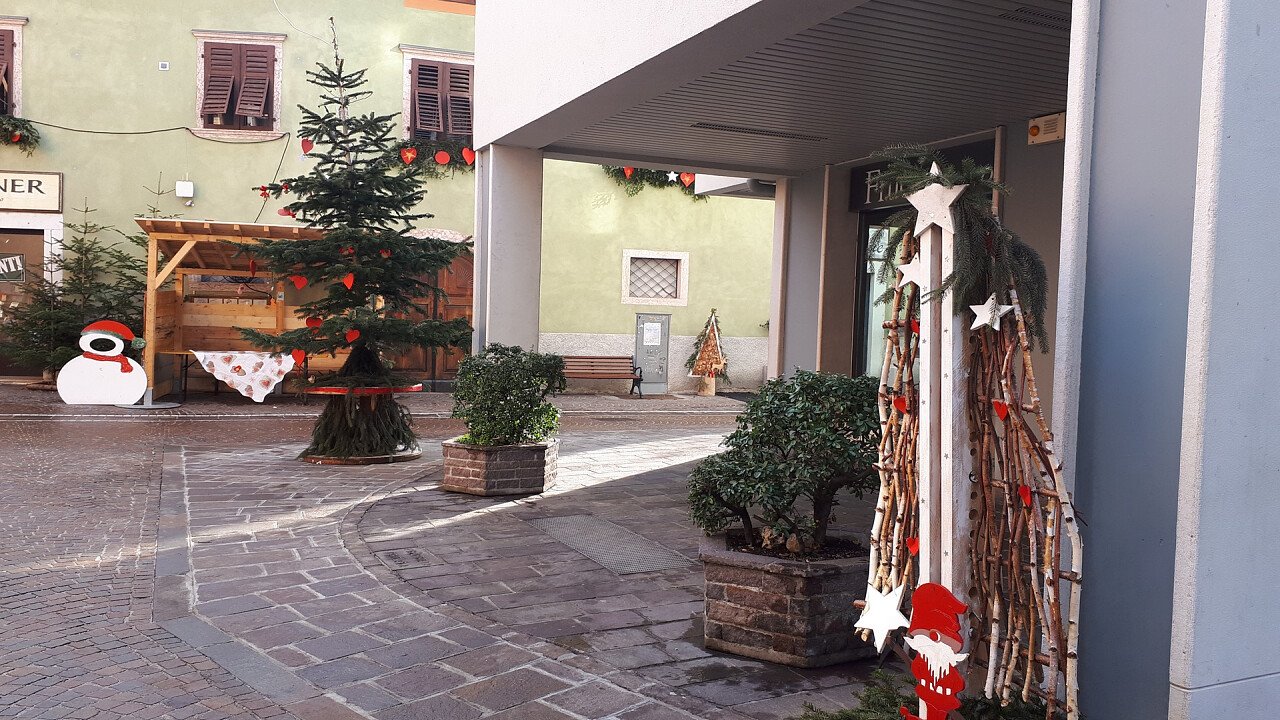 Decorazioni di Natale a Pergine Valsugana