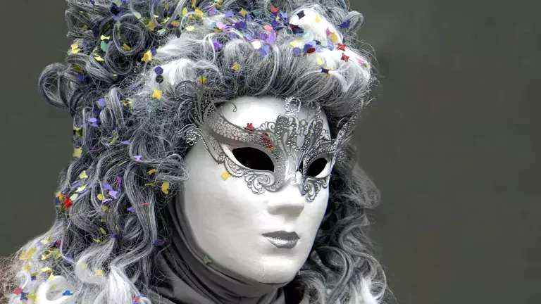 costume_carnevale_pixabay_anncapictures