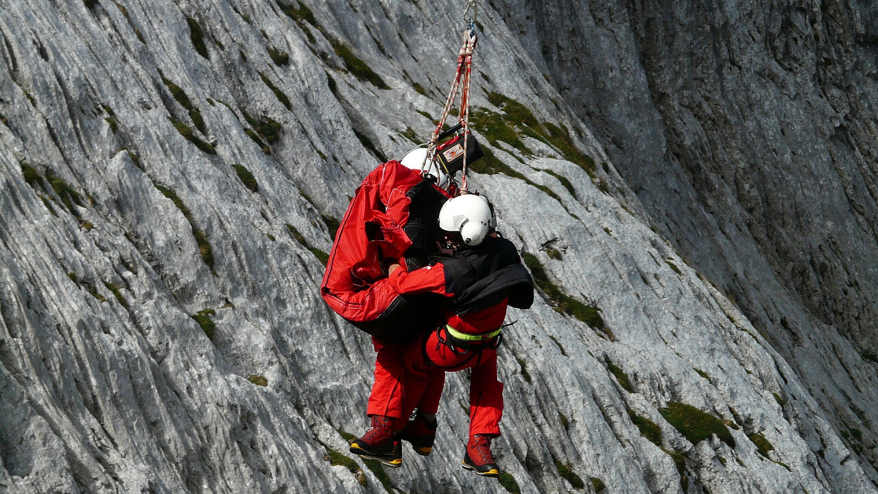 soccors_alpino_pixabay_Hans