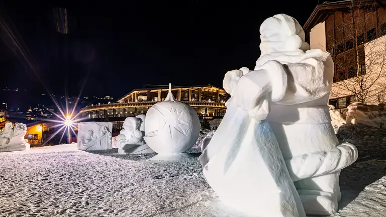 sculture neve selva val gardena