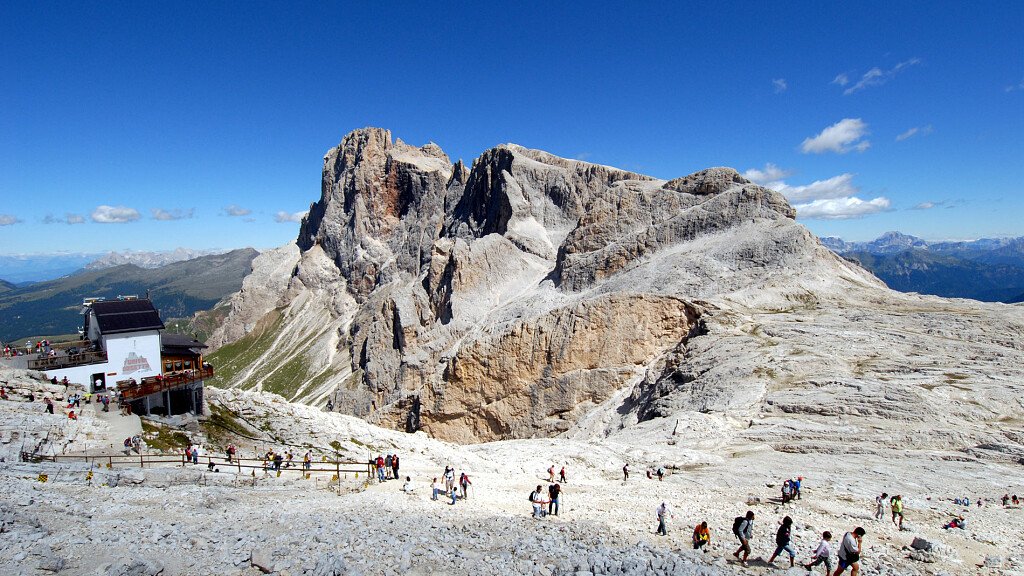 Attraverso l'altopiano delle Pale di San Martino