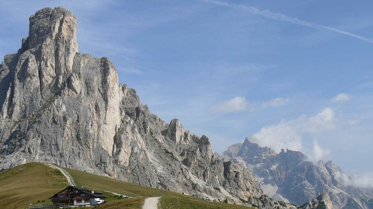 Il Passo Giau sopra Cortina d'Ampezzo nelle Dolomiti UNESCO