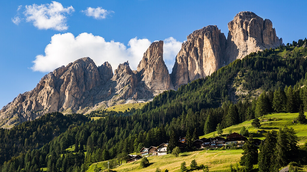 Trekking sul Sassolungo: il giro del Col Rodella