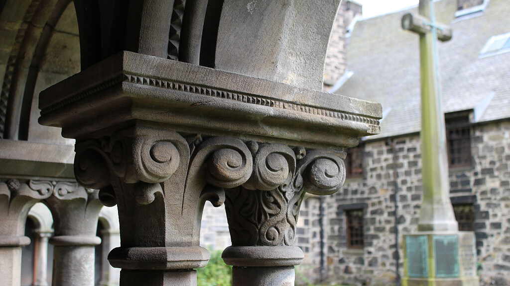 Von Cesiomaggiore zu den Monti del Sole: Villa Sandi-Zasso und die Kartause von Vedana