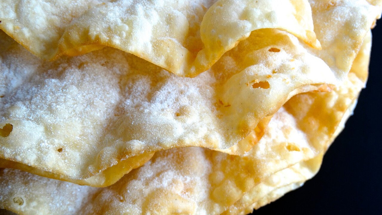 crostoi_crostoli_carnevale_pixabay