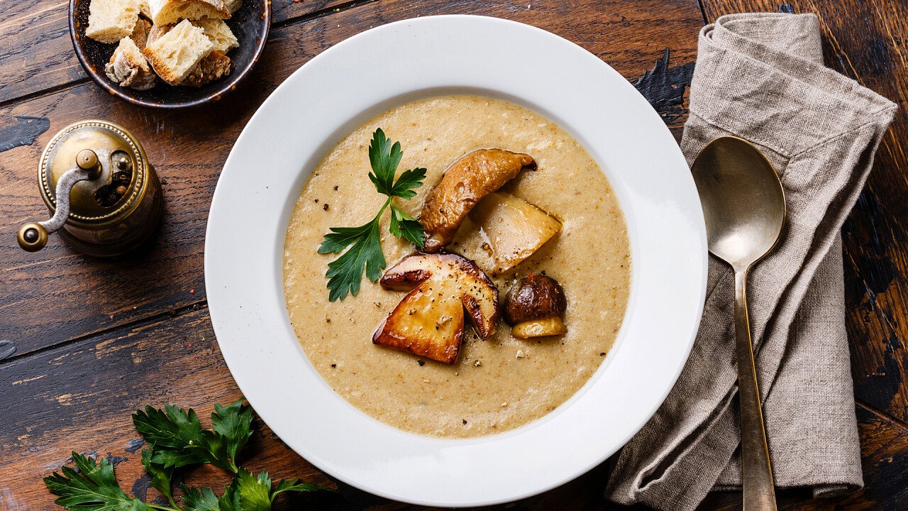 zuppa_di_funghi_01_shutterstock