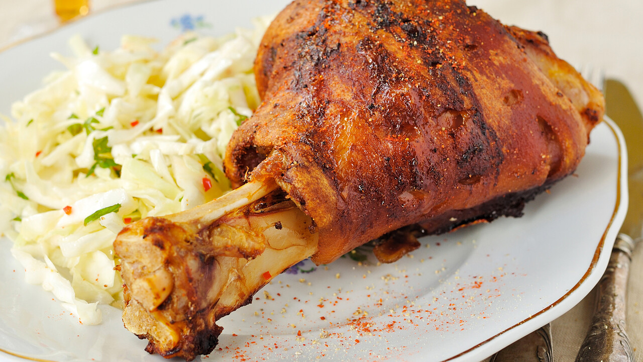 stinco_di_maiale_al_forno_dreamstime_Dolphy