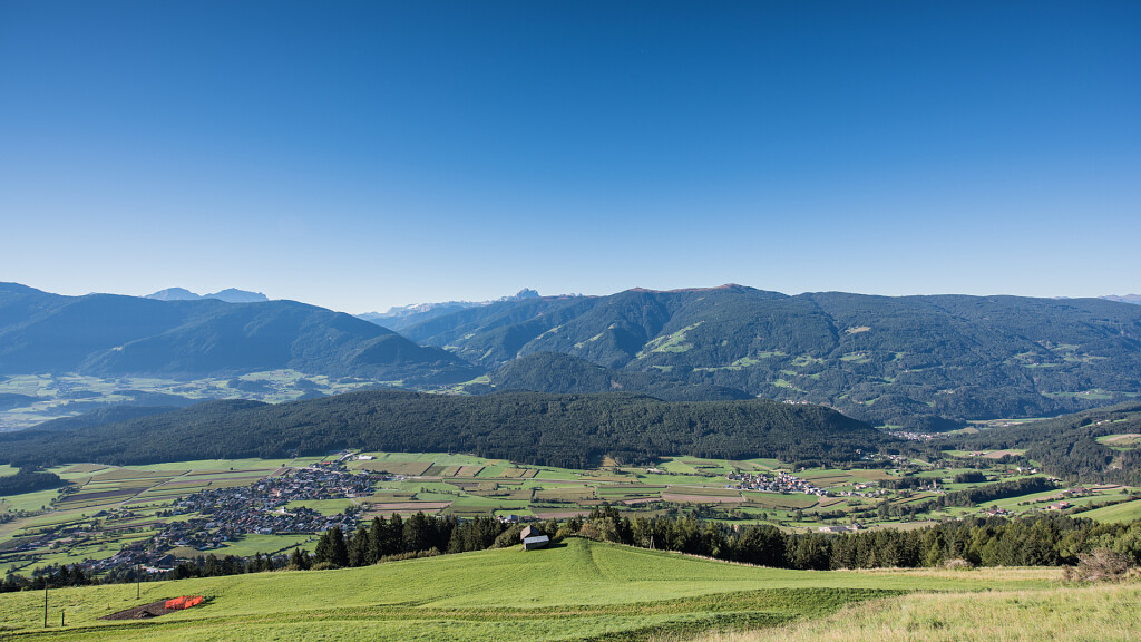 Falzes. Un'esperienza diversa tra passeggiate e piste per il fondo