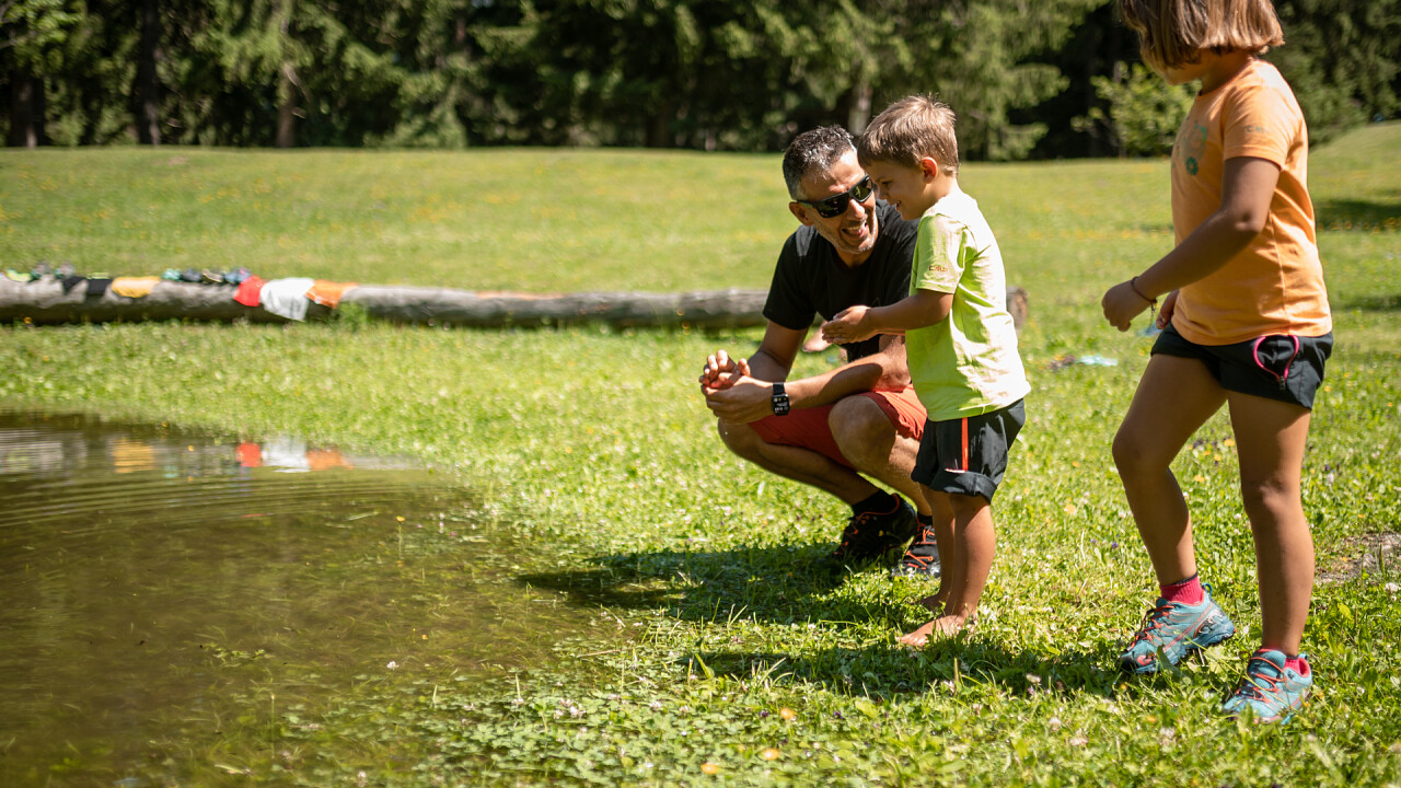 Bambini al lago Campo di Trens