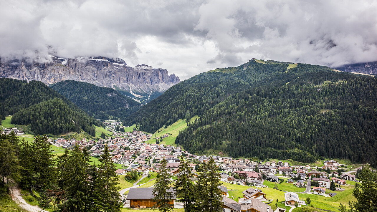 Vista dall'alto Selva di Val Gardena estate