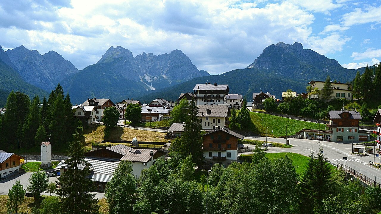 estate_sappada_dreamstime_maksim_paryshkura