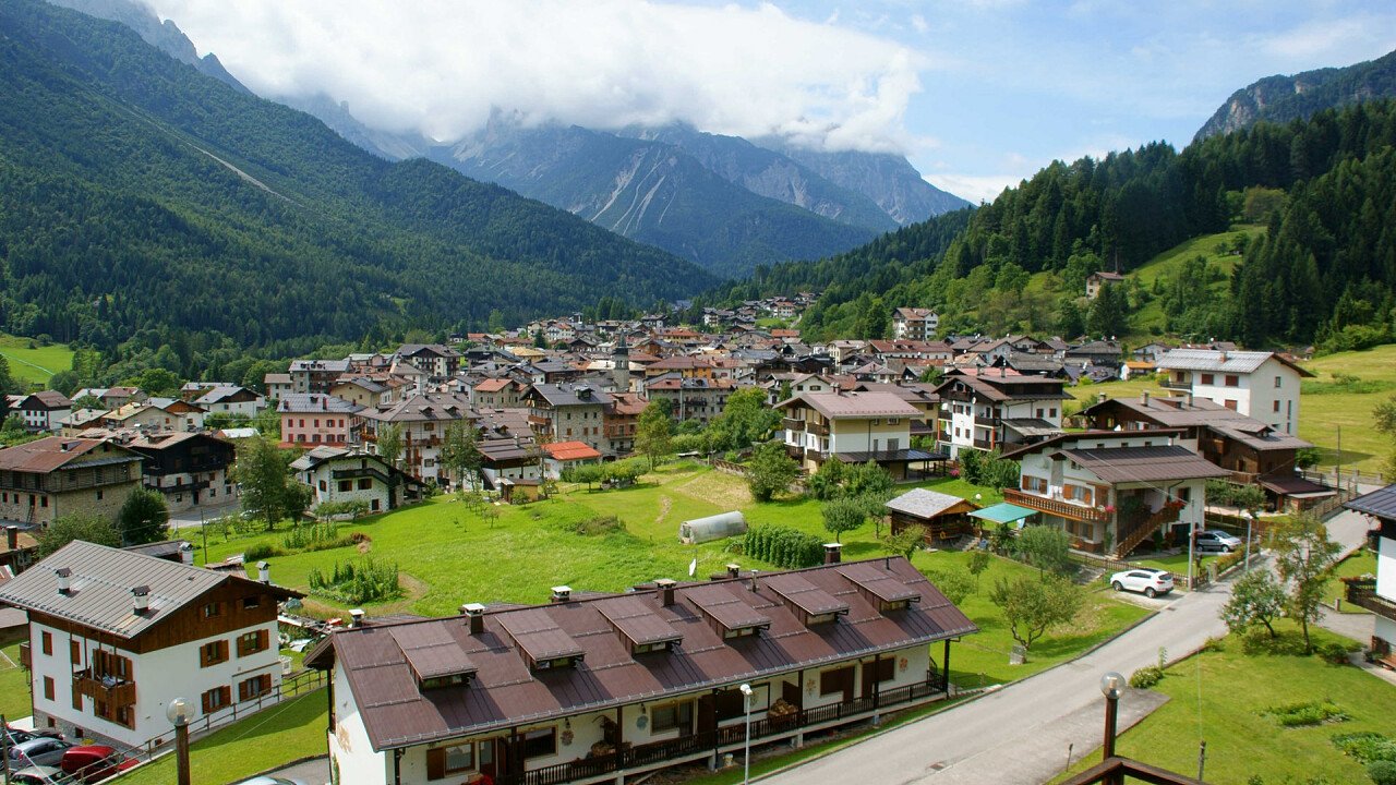 estate_paese_frisanco_dreamstime_coradazzir