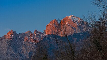 monte_pizzocco_tramonto_san_gregorio_nelle_alpi_shutterstock