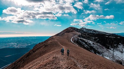 Nevegal Ridge Trekking - Shutterstock