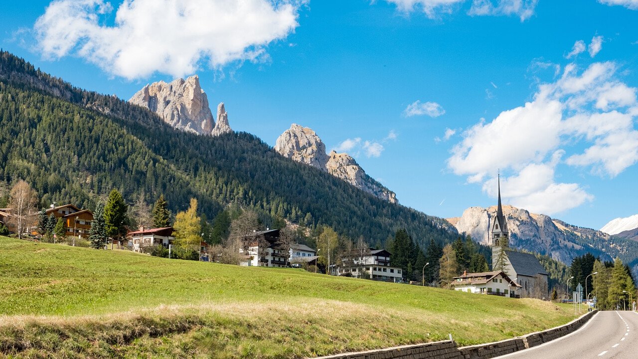 Road towards Vigo di Fassa