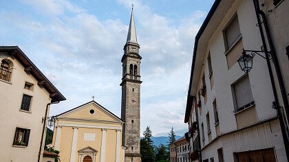 Fonzaso Kirche - Shutterstock