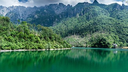 lago_val_canzoi_cesiomaggiore_shutterstock