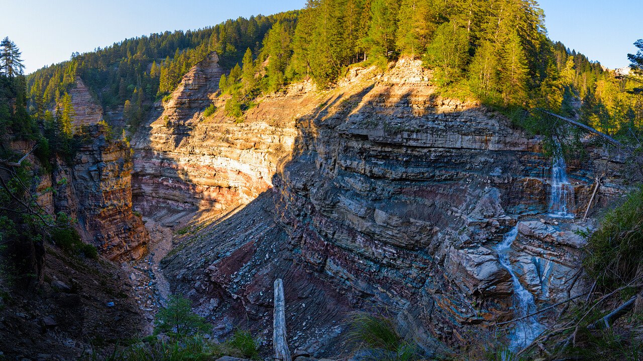 camminata_geoparc_blatterbach_dreamstime_rene_gruber