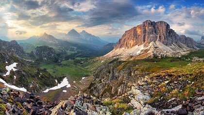 winter_around_pass_giau_marmolada_shutterstock