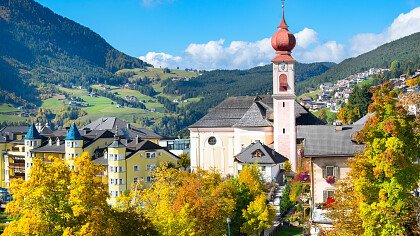 St. Jakobskirche bei St. Ulrich im Winter