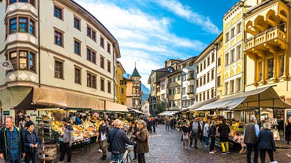 Mercato vie del centro di Bolzano