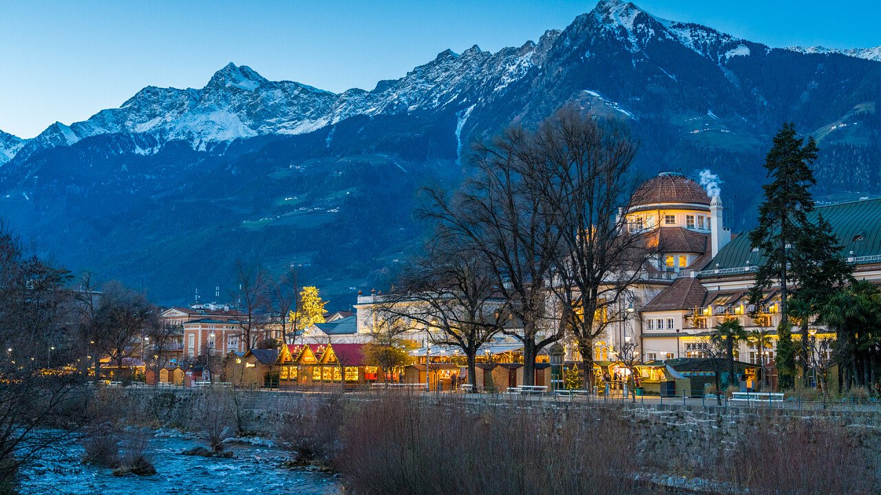 Natale a Merano di sera