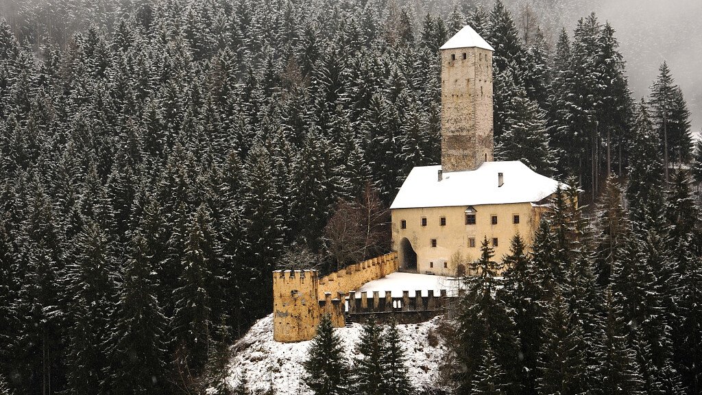 Monguelfo: Castel Welsperg e percorsi running