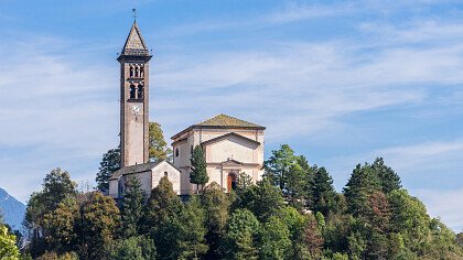 summer_castello_molina_di_fiemme_shutterstock