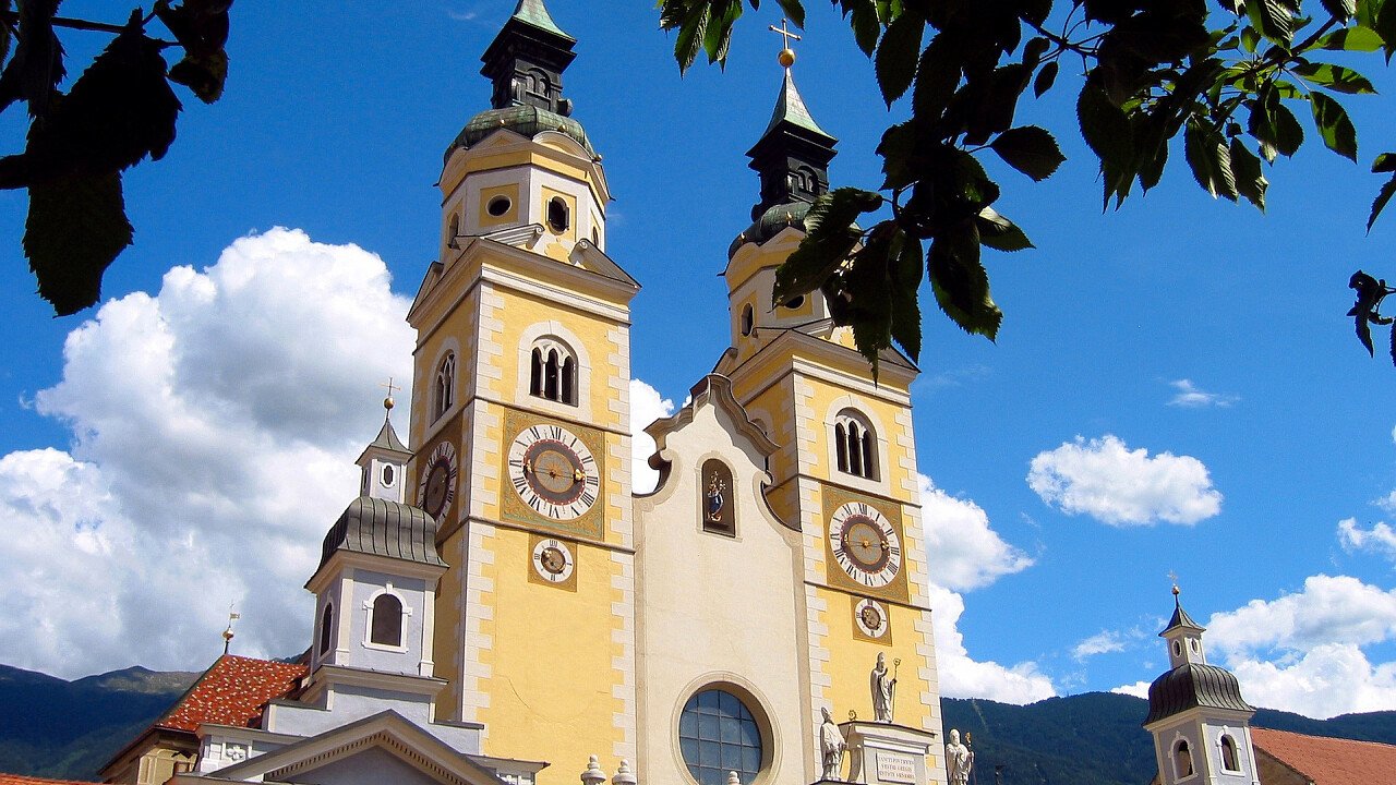 duomo_bressanone_pixabay_pixelschubser99