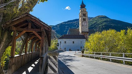 Snow-capped peaks above Glorenza