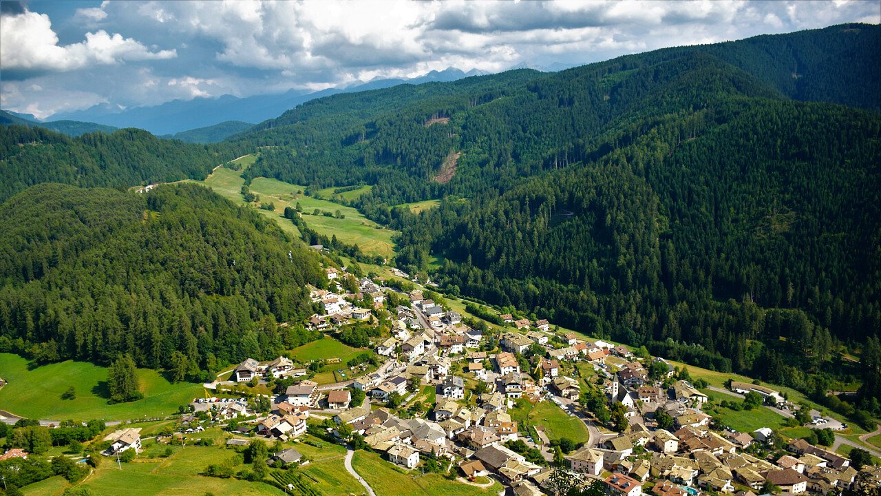 trodena_parco_naturale_monte_corno_shutterstock