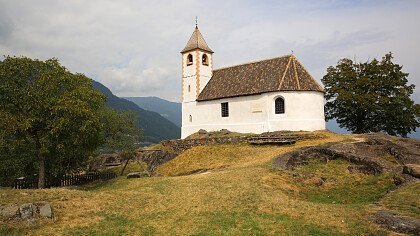 chiesa_sant_ippolito_tesimo_shutterstock