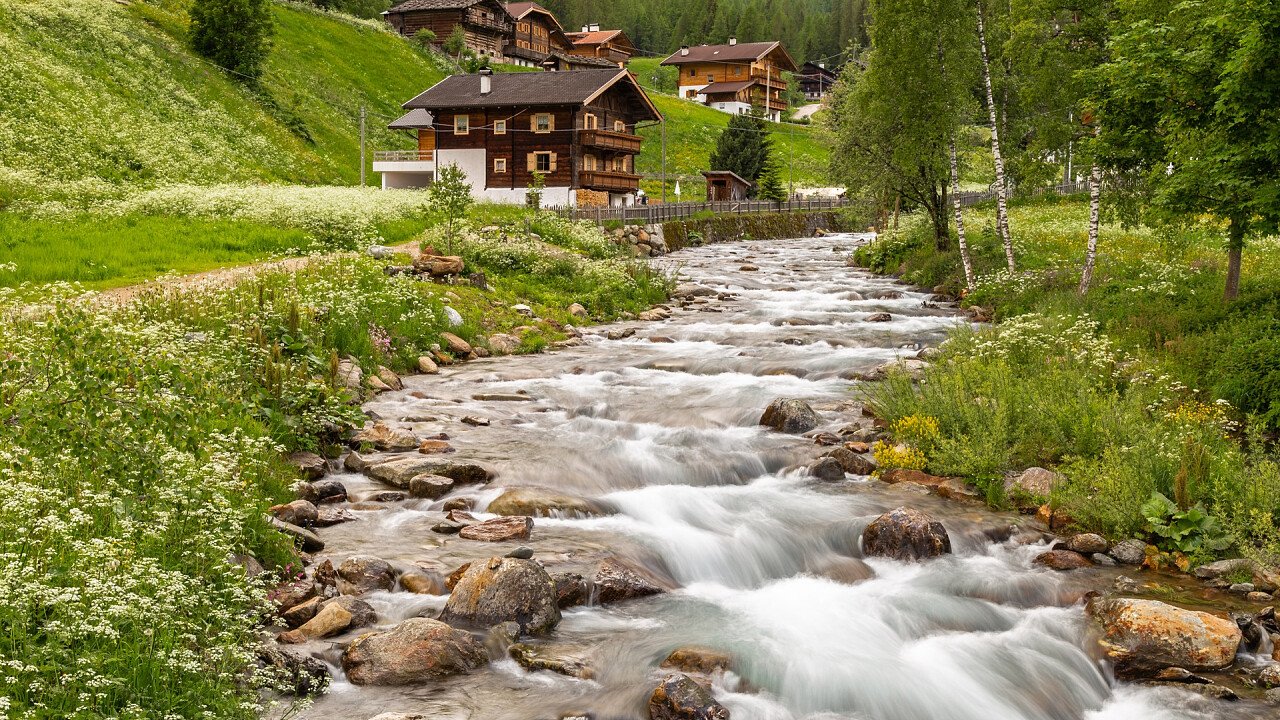 san_gertrude_val_d_ultimo_shutterstock