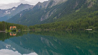 inverno_chiesa_rasun_anterselva_dreamstime_emanuele_leoni