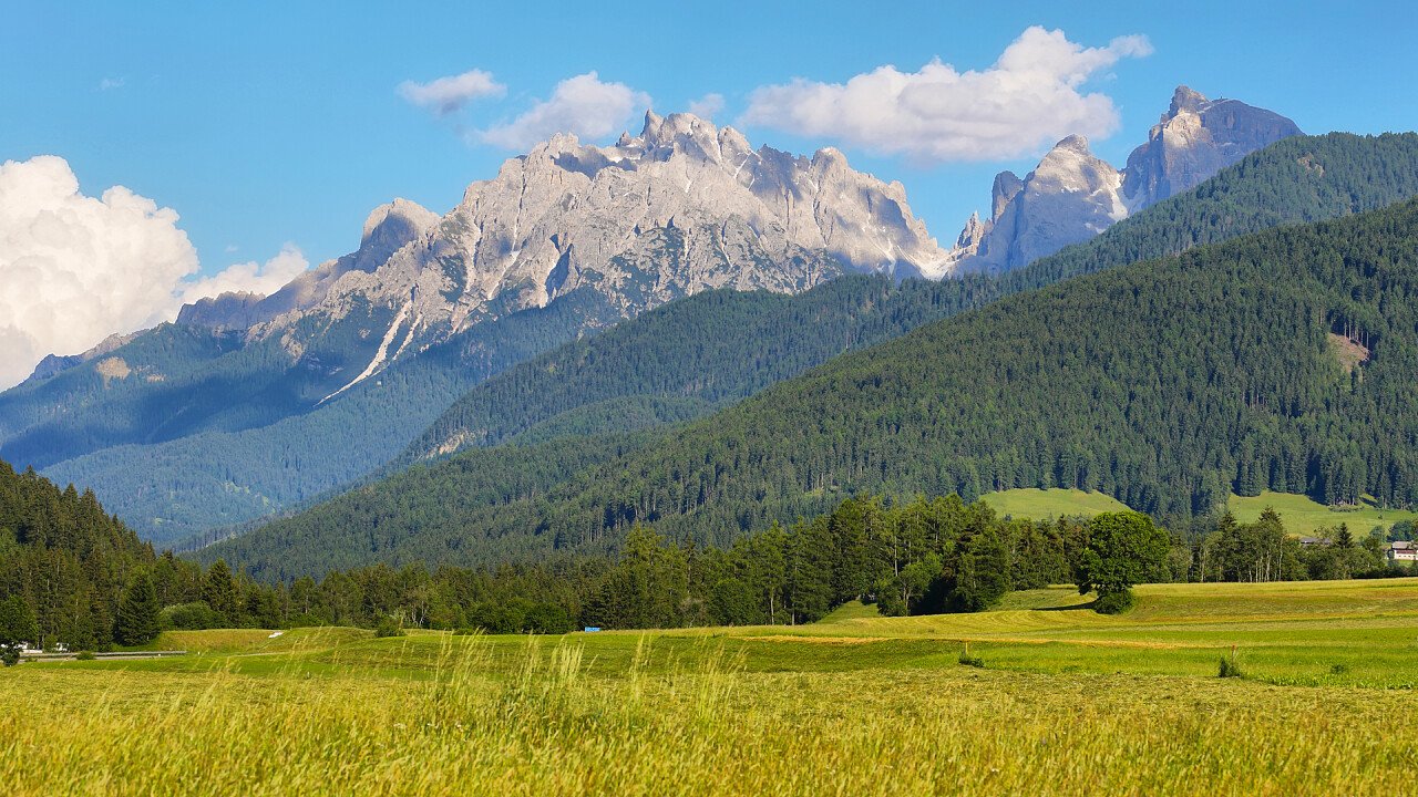 montagna_prati_plan_de_corones_deamstime_maria_luisa_lopez_estivill