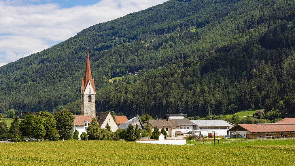 Vandoies: alla scoperta della Val di Fundres