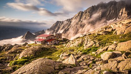 inverno_rifugio_lago_nambino_andreas_tamanini