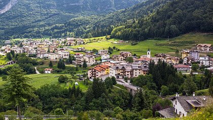 summer_san_lorenzo_dorsino_shutterstock