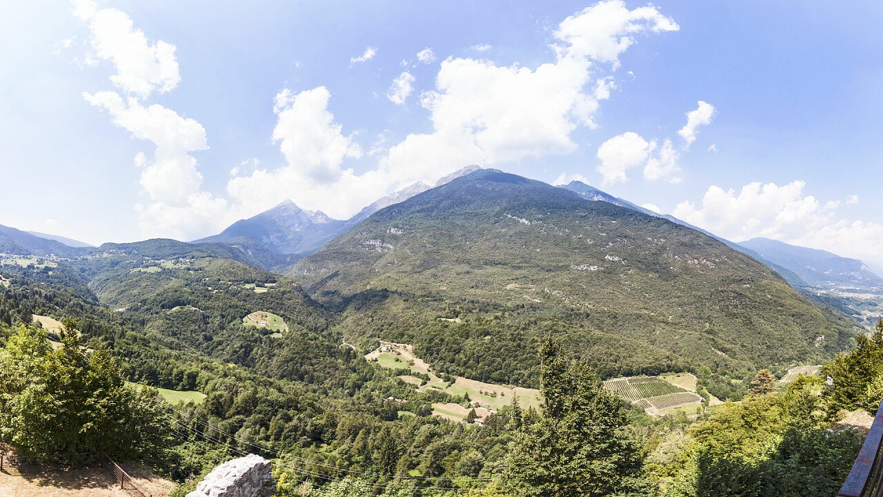 panorama_spormaggiore_dreamstime_photoflorenzo