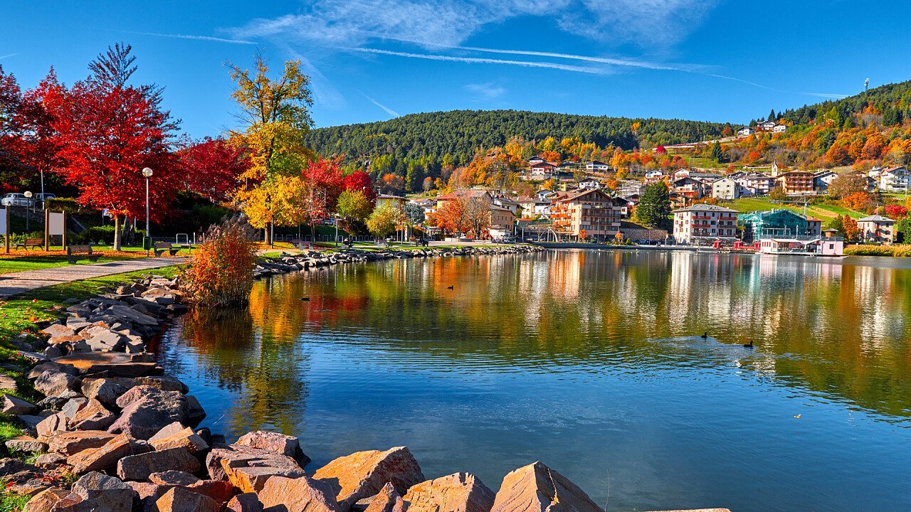 autunno_baselga_di_pine_shutterstock