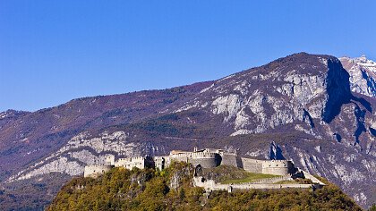 autunno_a_castello_beseno_besenello_iStock