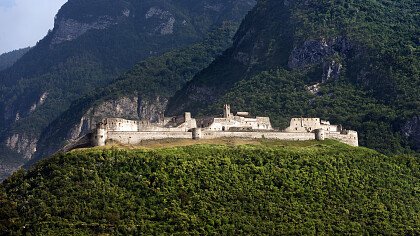 autunno_a_castello_beseno_besenello_iStock