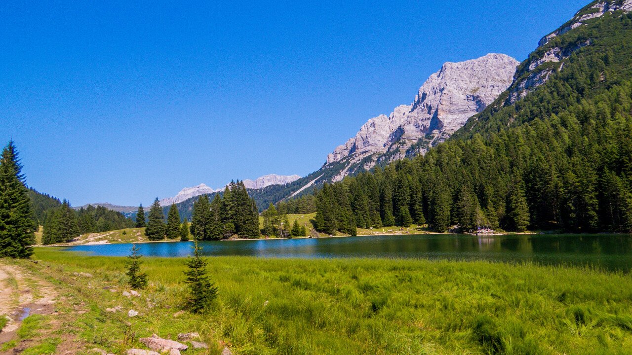 lago_valagola_stenico_dreamstime_diegofiore